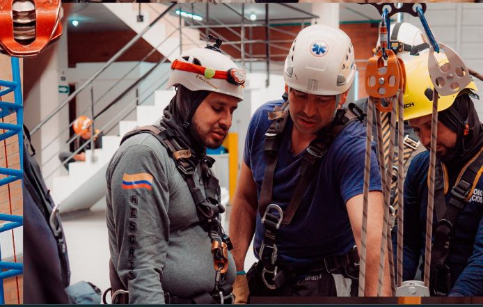 Zipaquira ya cuenta con el unico centro certificado de formacion en trabajo en alturas Ansi Ingenieria