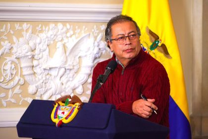 Imagen positiva del presidente Gustavo Petro supera el 488