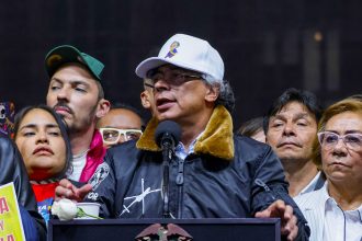 Petro y Trump abren un canal directo tras semanas de tension publica