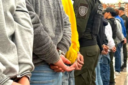 Golpe a la extorsion en Bogota 15 capturados tras ocho operativos simultaneos en cuatro localidades1