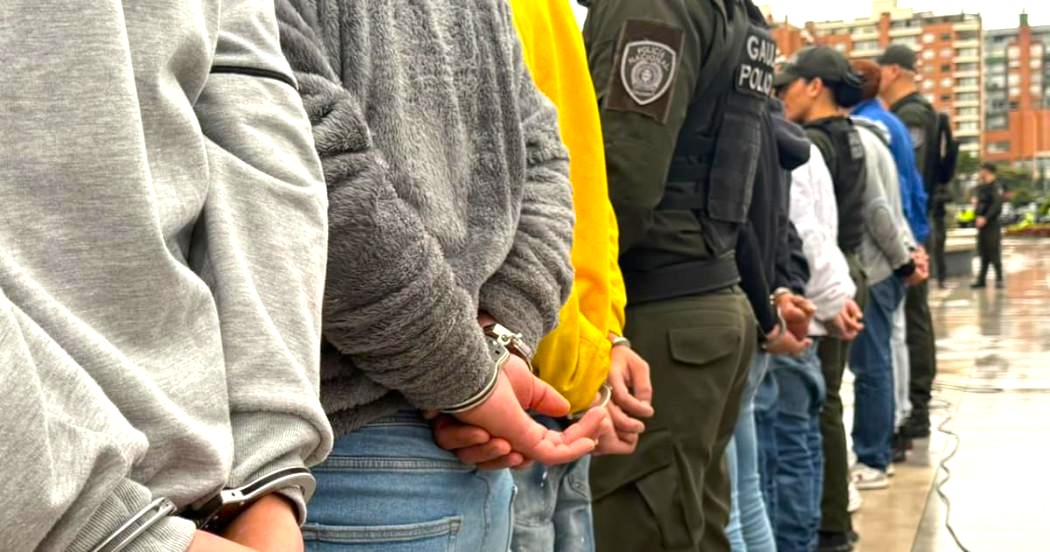Golpe a la extorsion en Bogota 15 capturados tras ocho operativos simultaneos en cuatro localidades1