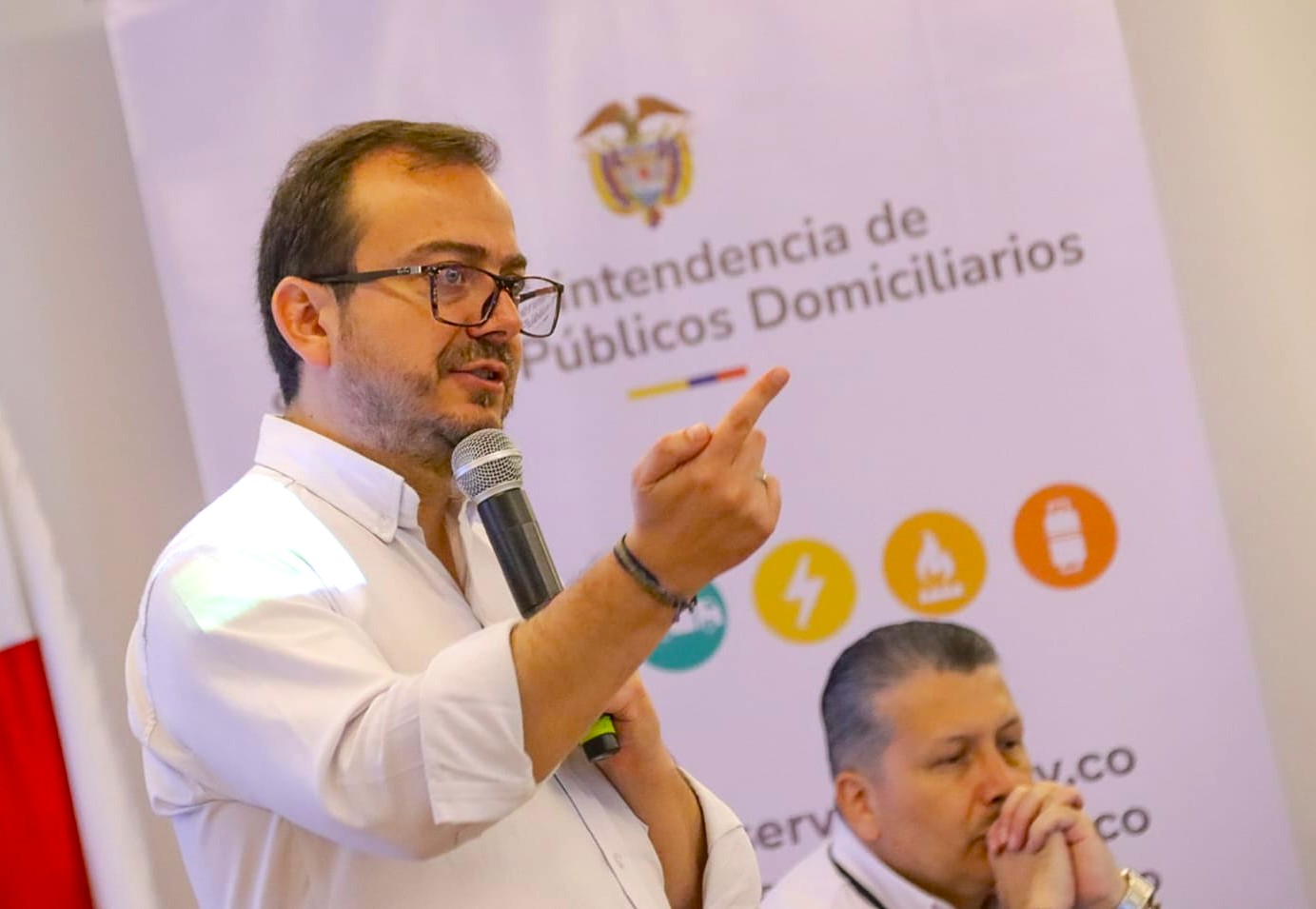 Superservicios reitera a alcaldes y gobernadores su deber frente al control social1