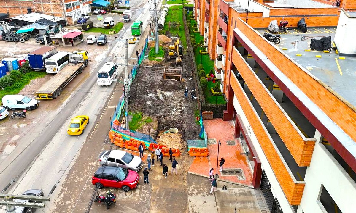 Mas de 22.000 habitantes se beneficiaran con el Colector Pluvial de la Calle 4 en Zipaquira