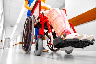 Nueva EPS a eliminar barreras y garantizar transporte medico a pacientes que deben viajar por tratamientos1