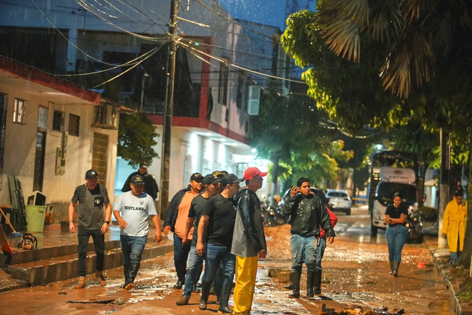 Quebrada La Melgara se desborda en la madrugada y deja varios sectores de Melgar en alerta2