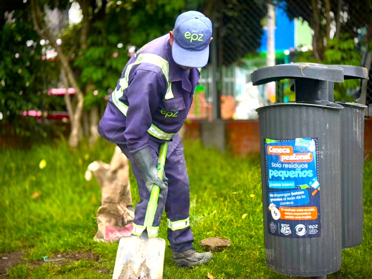 Canecas para mejorar la limpieza en Zipaquira mas que colocarlas un reto de cultura ciudadana1