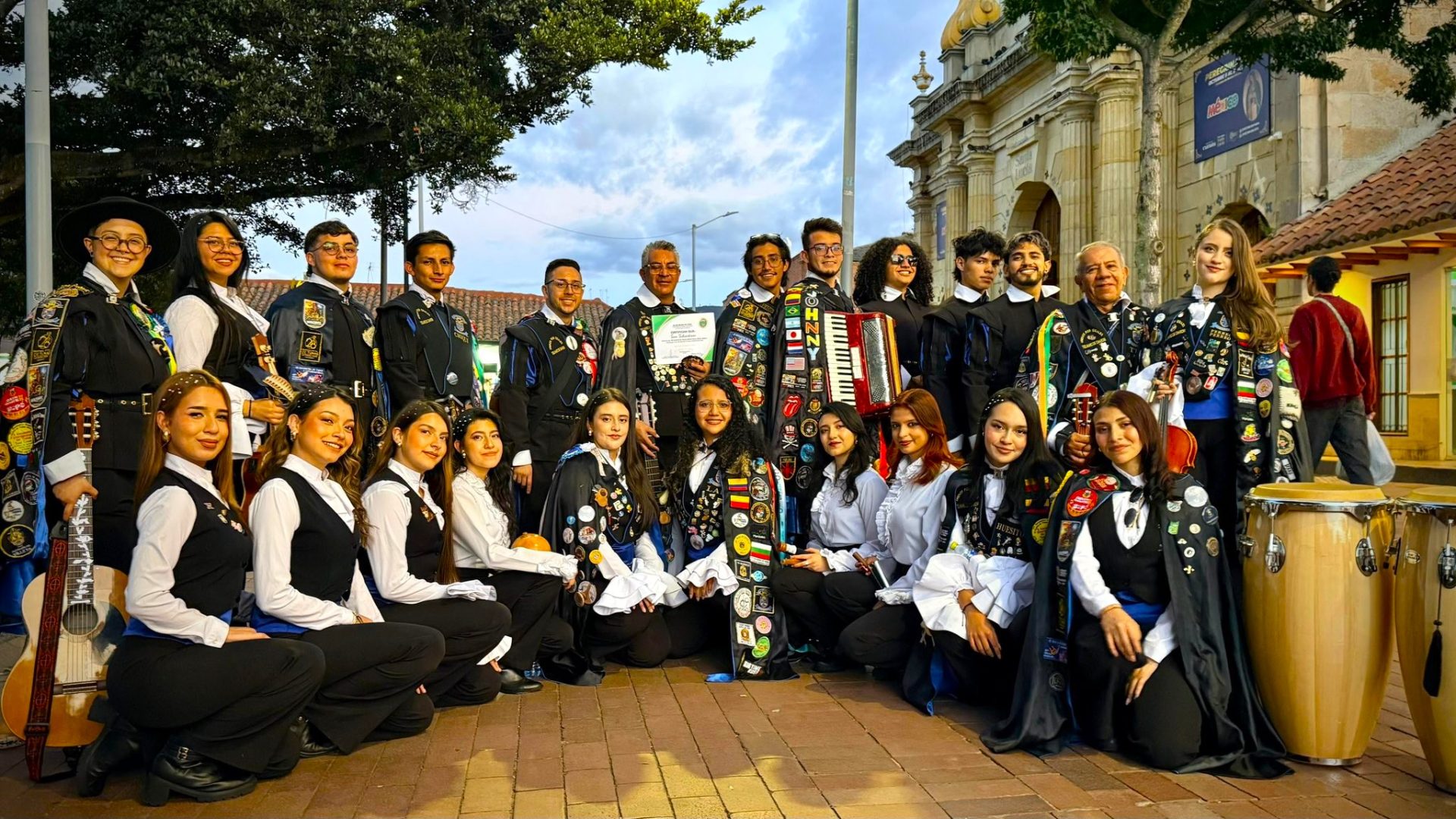 Chia logra gran convocatoria en el Festival de Tunas y celebra 40 anos de la Tuna Andaluza3