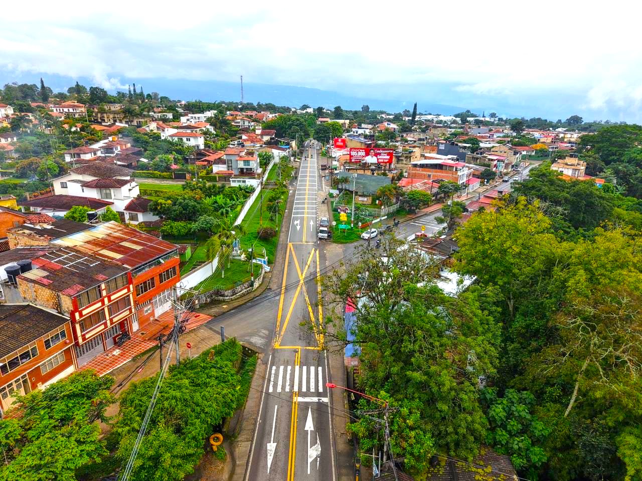 Alerta en la via Mosquera La Mesa lluvias y derrumbes obligan a extremar precauciones