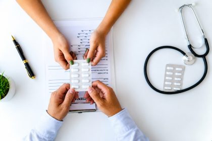 Contraloria alerta grave riesgo sobre recursos del sistema de salud en EPS intervenidas1