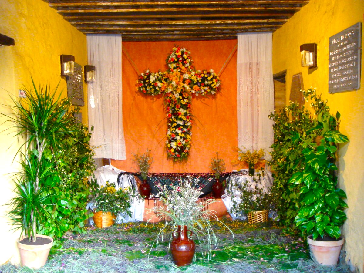 Cruz de Mayo por que el 3 de mayo sigue marcando la fe la siembra y la identidad 3