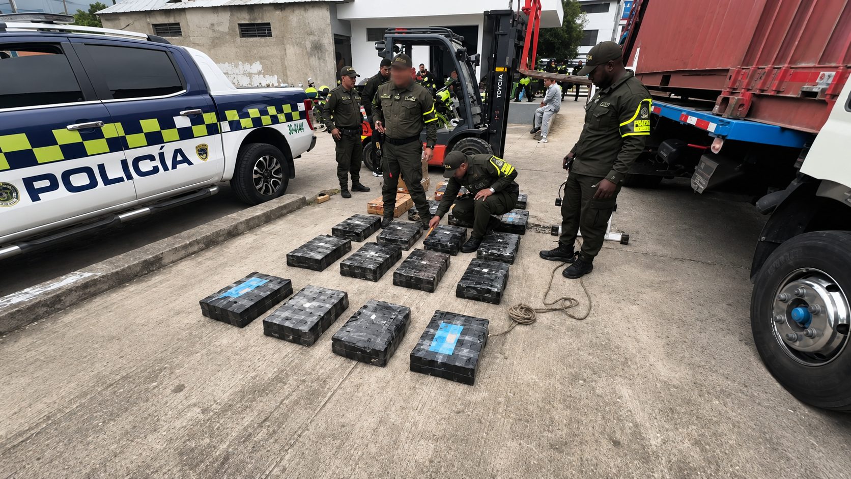 Decomisan cerca de 97 litros de ketamina en via Girardot–Bogota y destapa millonaria operacion del narcotrafico3