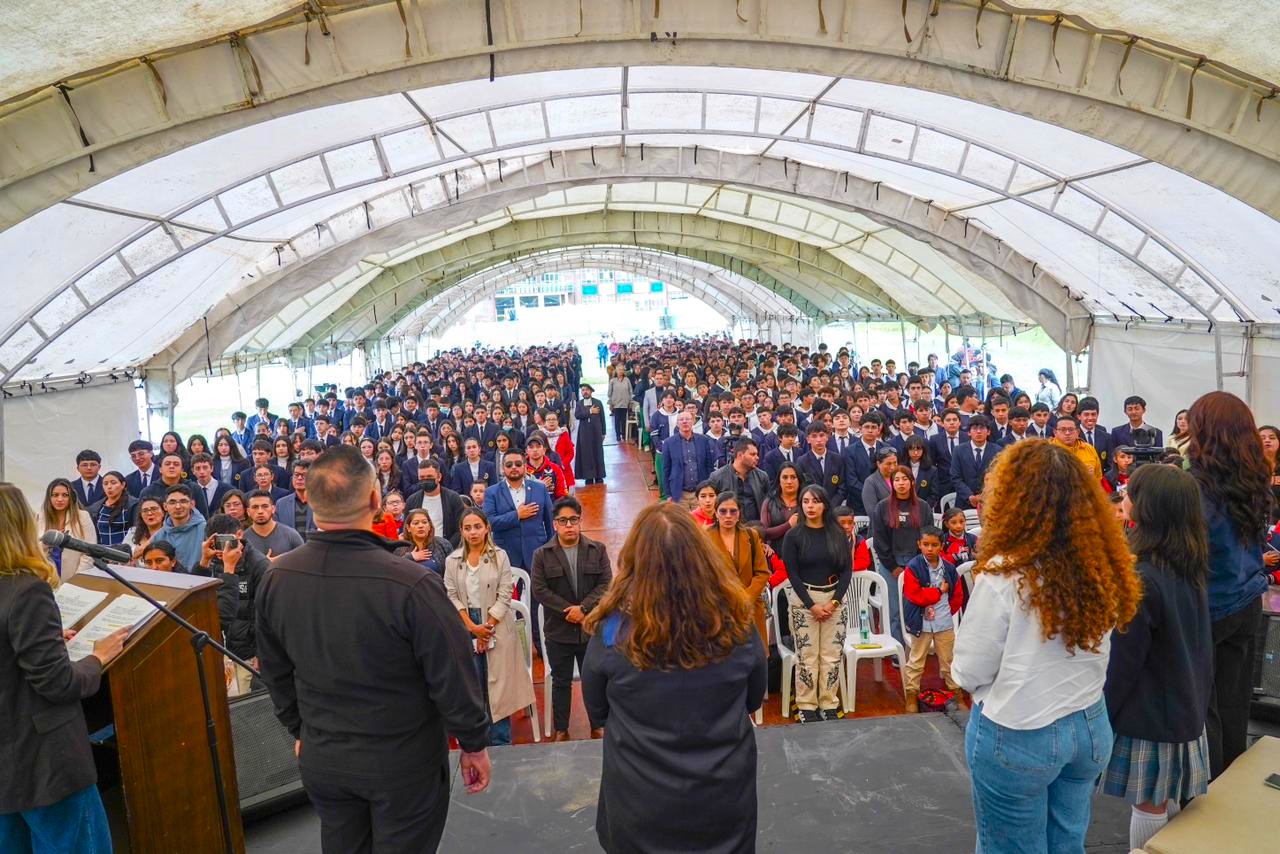 En Zipaquira se fortalece la educacion cientifica con un nuevo Laboratorio STEAM Colombia Robotica2