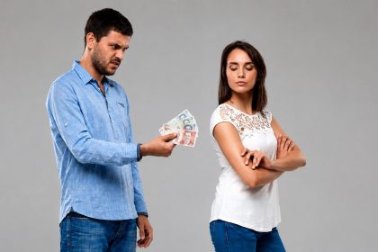La inasistencia alimentaria es violencia economica y vulnera derechos de mujeres e hijos1