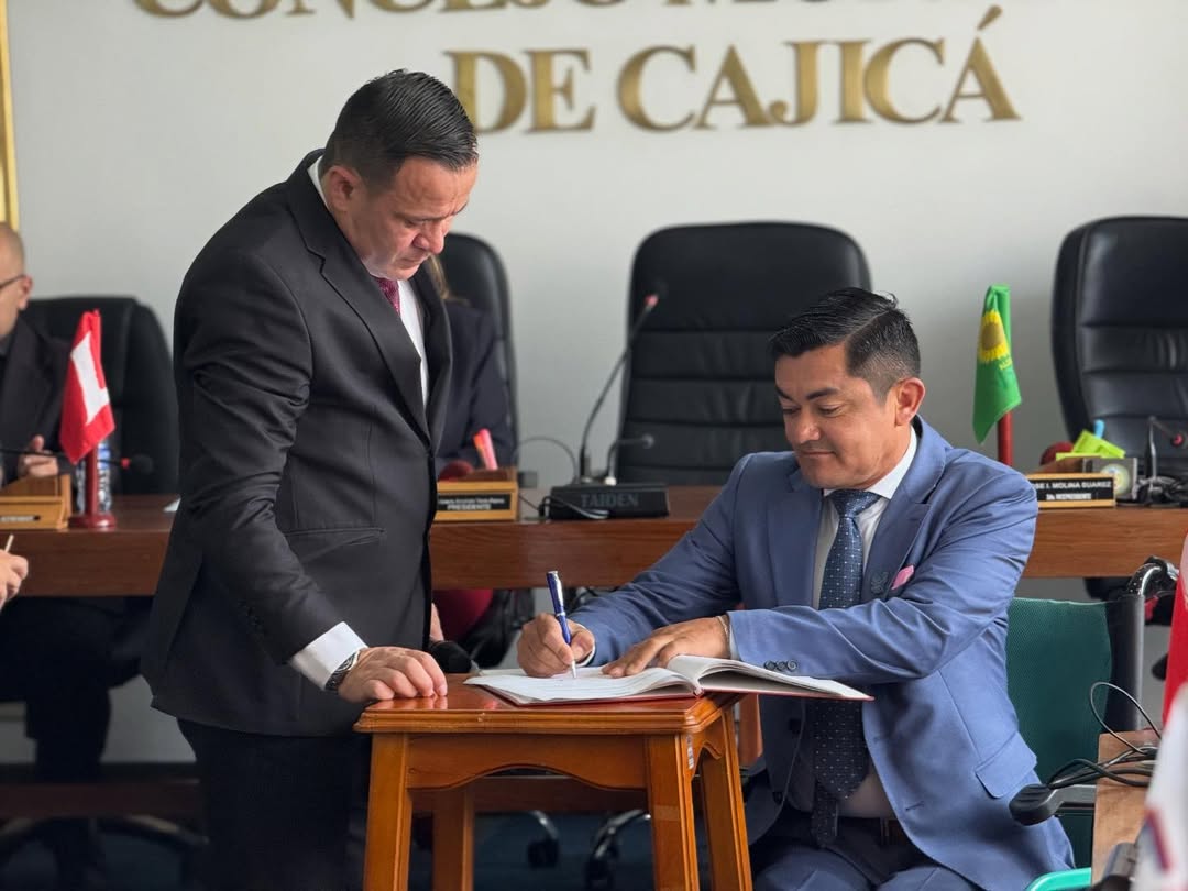 Jalver Gutiérrez, el primer concejal con discapacidad en Cajicá, lleva cuatro años legislando con resiliencia desde su silla de ruedas 7 Jalver Gutiérrez, el primer concejal con discapacidad en Cajicá, lleva cuatro años legislando con resiliencia desde su silla de ruedas 6