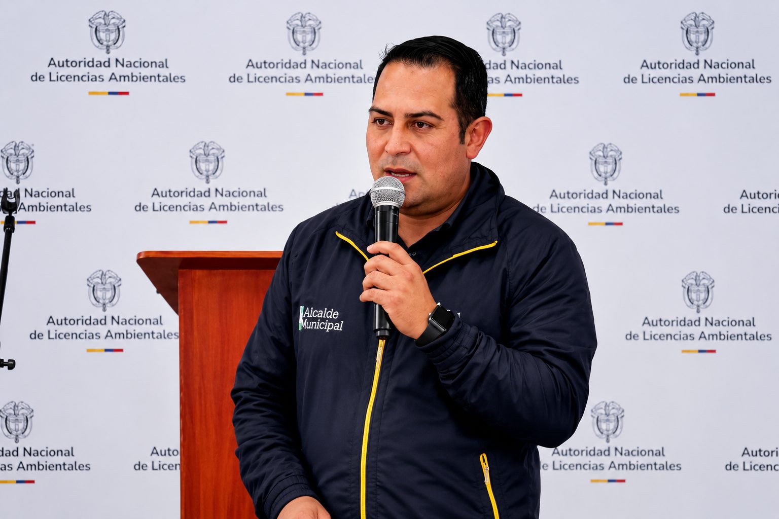 Si me callan a mi callan a 33.000 tabiunos tension entre alcalde de Tabio y moderadora de la ANLA 1
