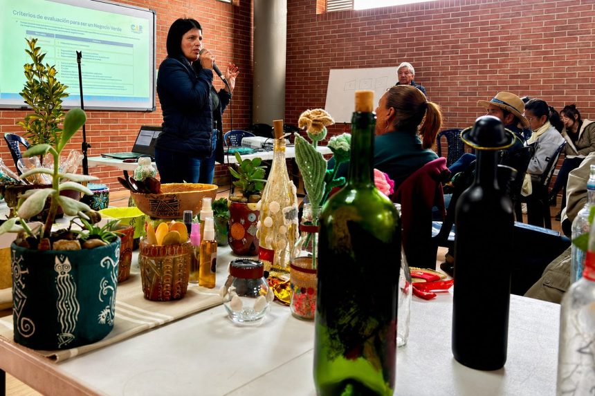 Chía fortalece los emprendimientos sostenibles y promueve la certificación de Negocios Verdes 11 Chía fortalece los emprendimientos sostenibles y promueve la certificación de Negocios Verdes 10