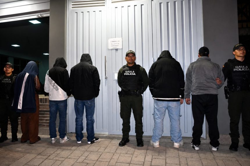 Desmantelan en Bogota ‘call center criminal que habria obtenido 200 millones semanales con fraudes bancarios