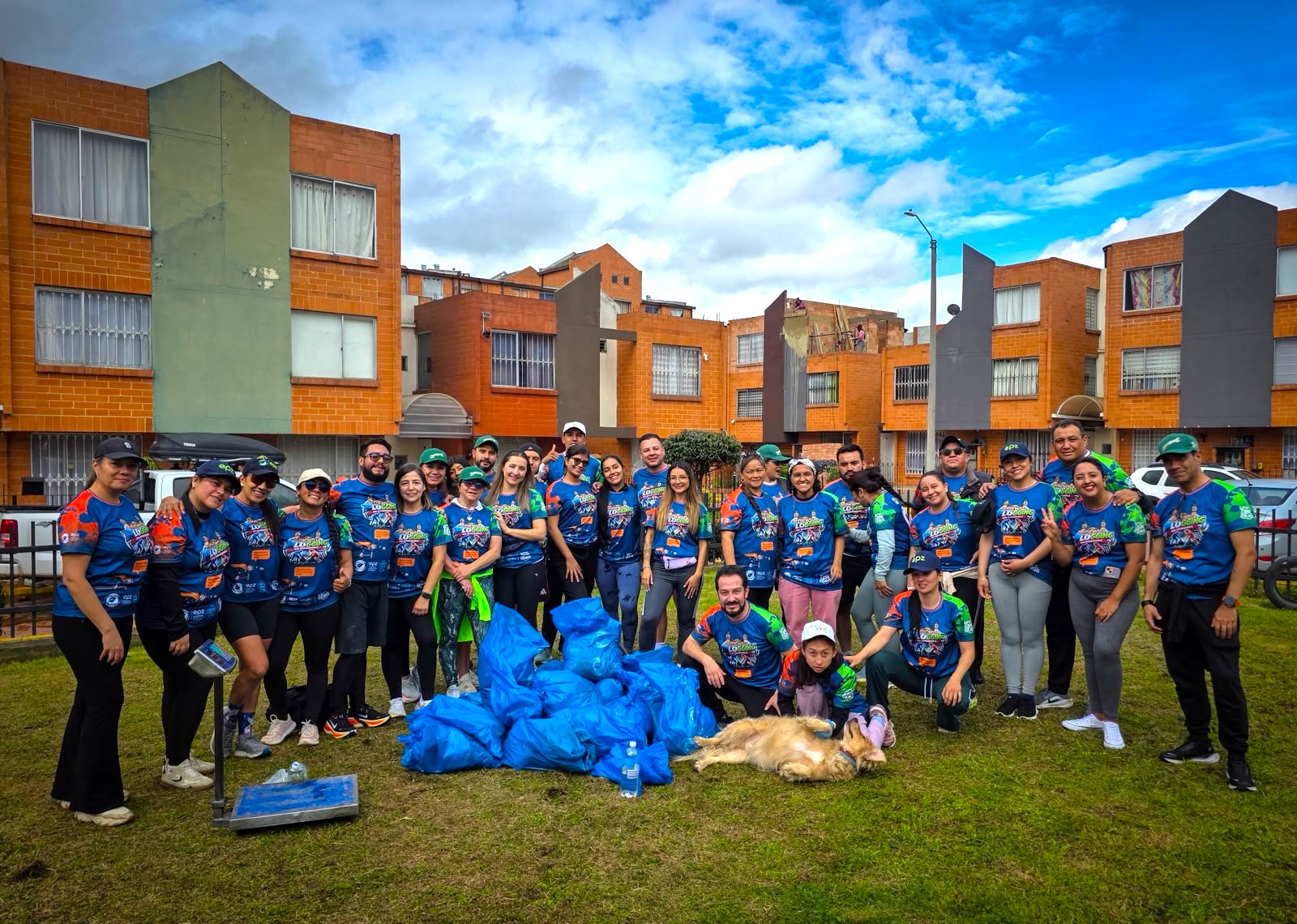 EPZ impulsa el plogging a Zipaquira mas de 30 voluntarios recorrieron parques para recoger residuos y cuidar el entorno1