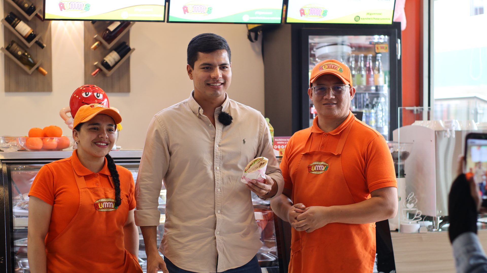 Sebastián Abello: el administrador de negocios internacionales que construye desde la comunidad el tejido emprendedor de Zipaquirá 17