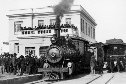 La Estacion del Tren de Zipaquira el emblema que impulso el desarrollo de la ciudad de la sal y dejo huella en la literatura y la musica1
