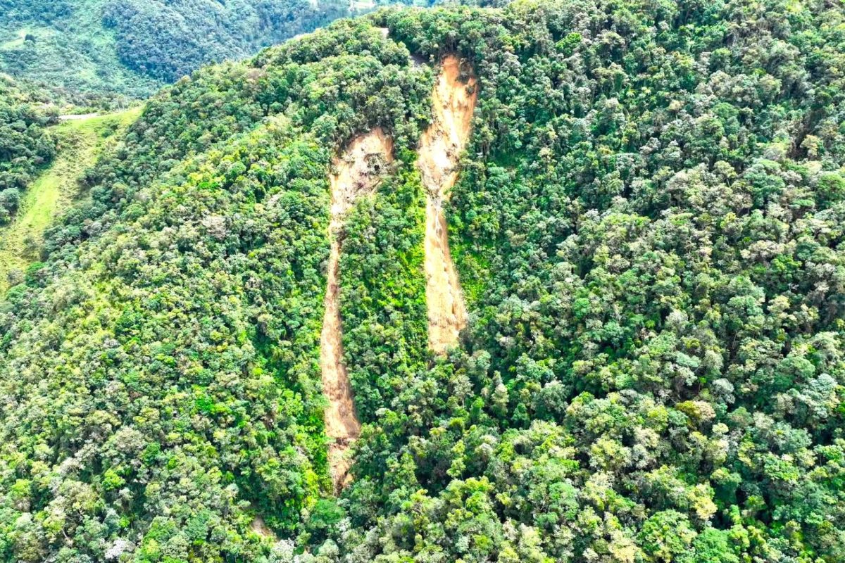 Alerta en Santa Rosa de Ubalá por deslizamiento que amenaza con represar la quebrada Santa Rita