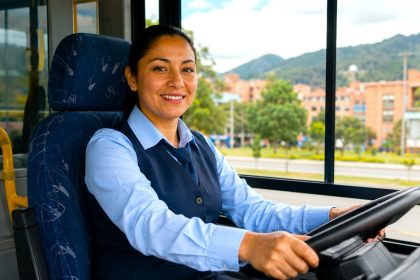 Chía abre bolsa de empleo para mujeres que quieran conducir transporte público sin experiencia ni licencia 19