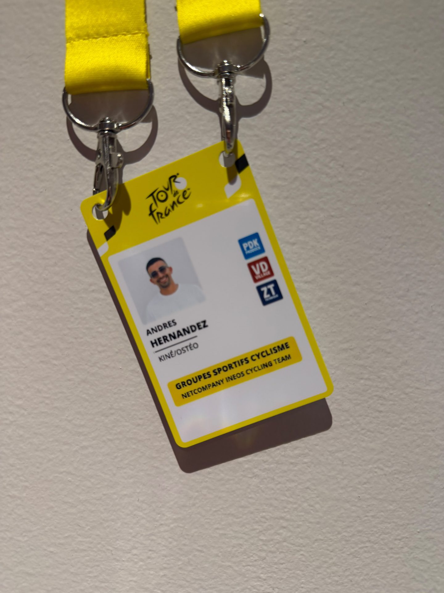 Andrés Hernández, líder de Fisvital en Zipaquirá, es el primer fisioterapeuta colombiano en el Tour de Francia 1