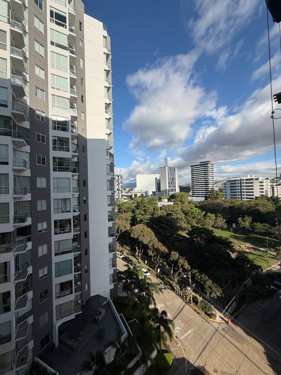 Apartamento de lujo en Costa Rica: inversión inmobiliaria de 319.000 USD frente al Parque República del Perú 2 Apartamento de lujo en Costa Rica: inversión inmobiliaria de 319.000 USD frente al Parque República del Perú 1