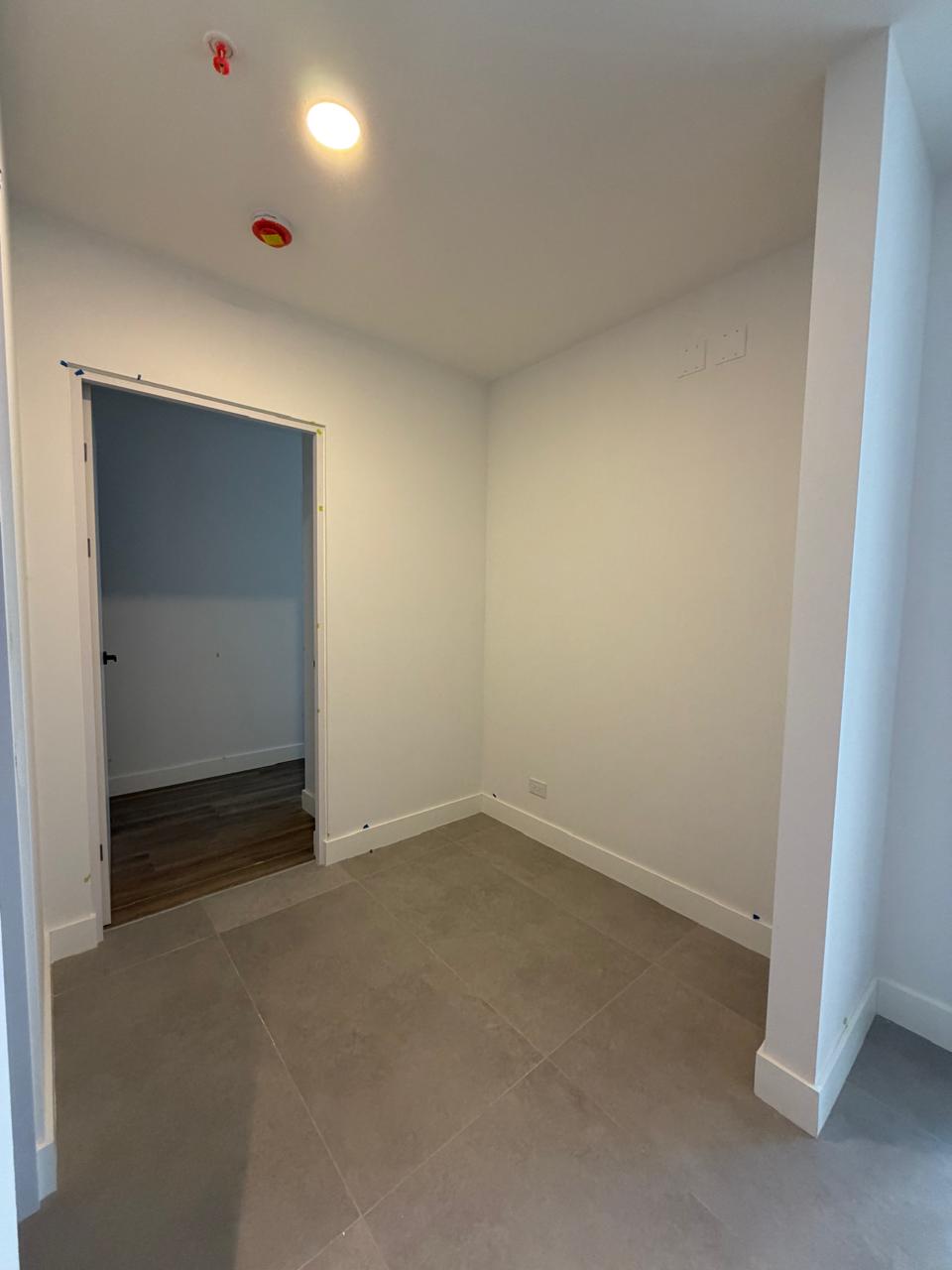 Apartamento de lujo en Costa Rica: inversión inmobiliaria de 319.000 USD frente al Parque República del Perú 7