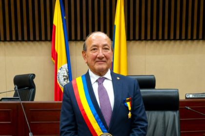 Oswaldo Borráez, el cirujano de Cachipay que convirtió una bolsa de polivinilo en una técnica reconocida internacionalmente 3 Oswaldo Borráez, el cirujano de Cachipay que convirtió una bolsa de polivinilo en una técnica reconocida internacionalmente 2