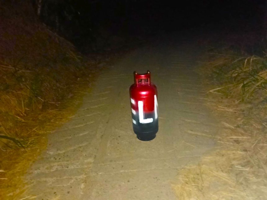 Cilindro con mensajes alusivos a grupo armado genera alerta en Chaguaní; descartan presencia de explosivos