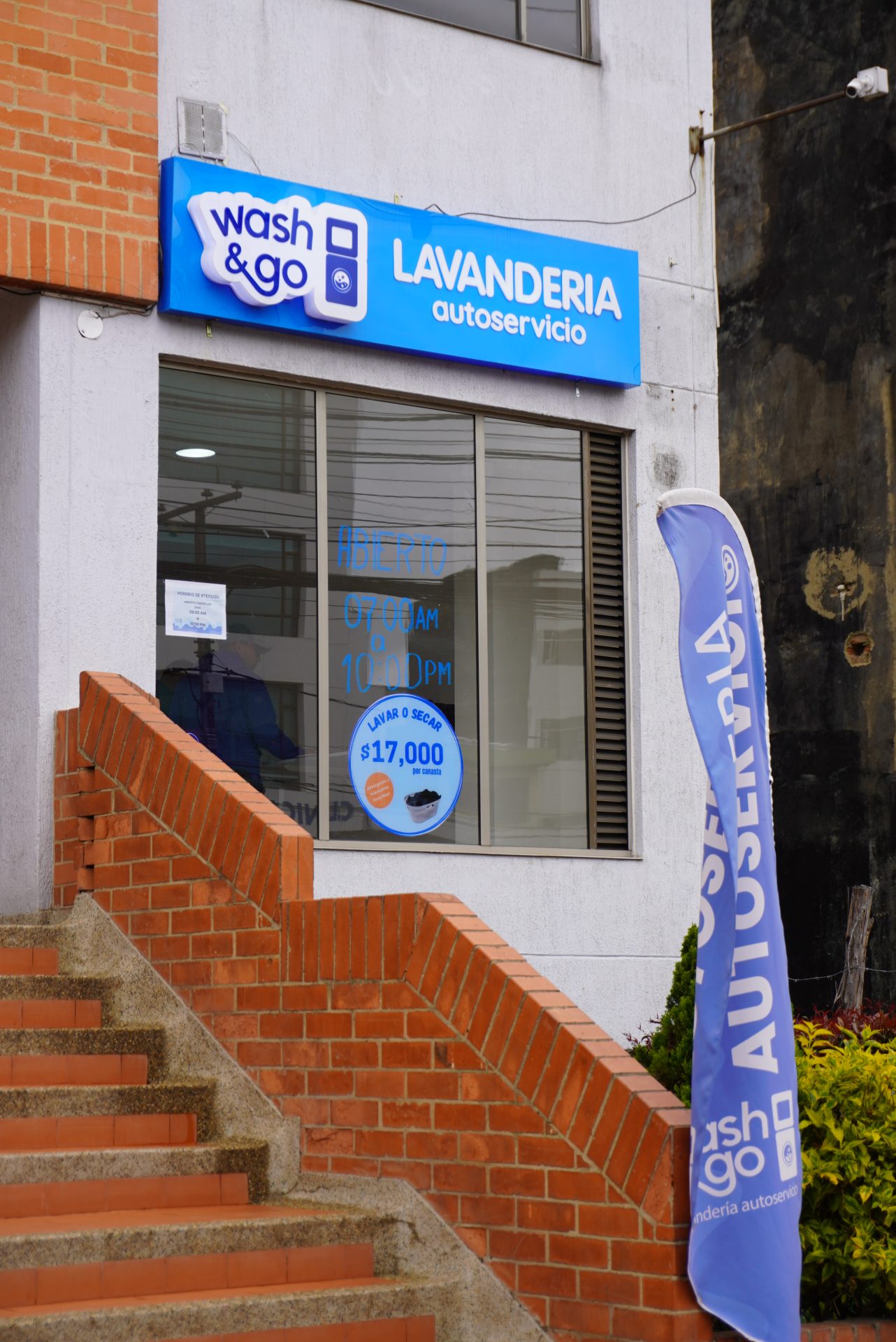 Zipaquirá estrena Wash&Go, la primera lavandería autoservicio 100 % autónoma de Colombia, ya presente en Chía y Cajicá 4