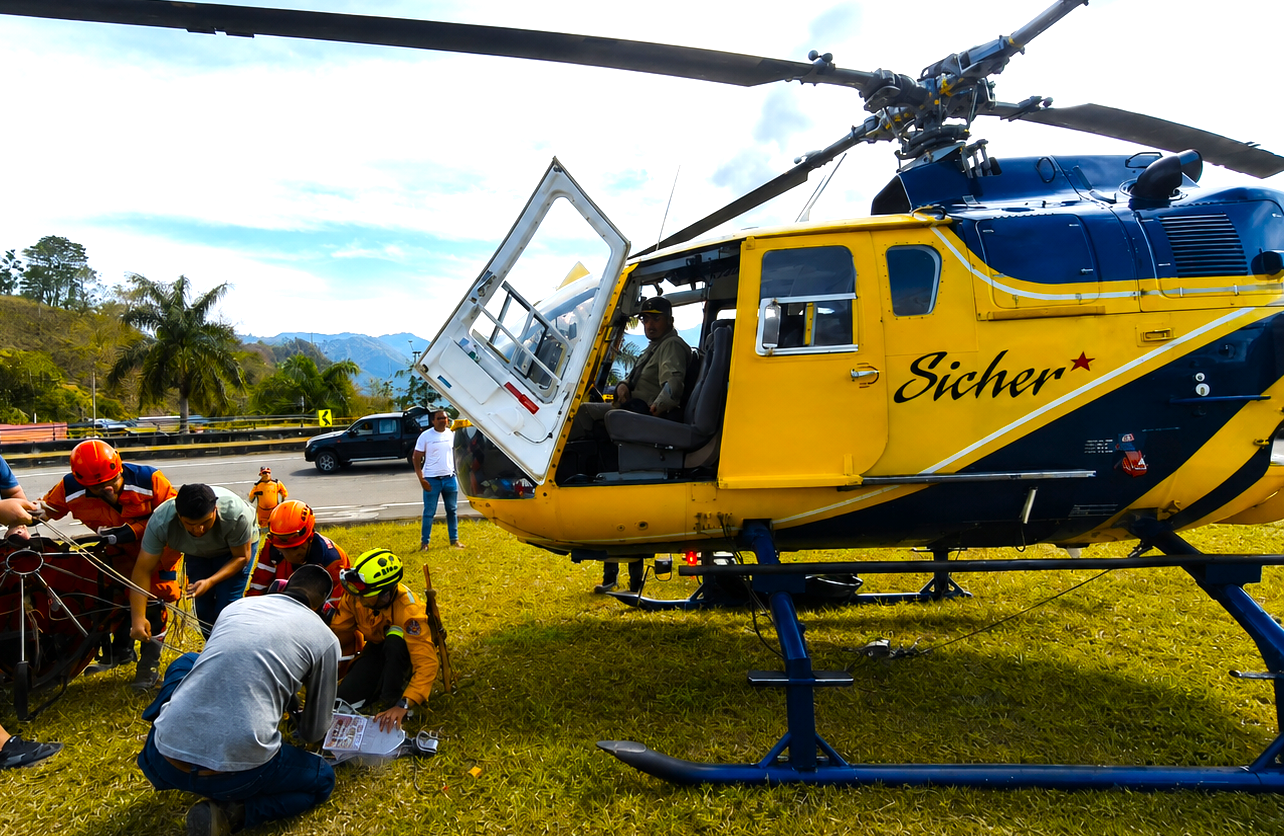 Incendios forestales en Cundinamarca: Caparrapí alcanza 80 % de control y La Vega mantiene operativos 7