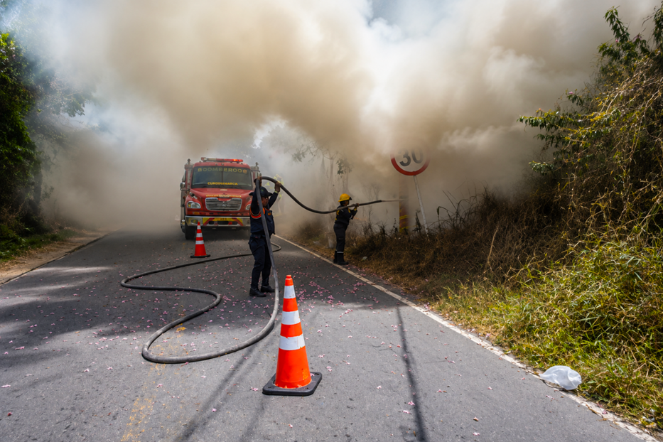 Cundinamarca suspende quemas controladas en los 116 municipios por riesgo de incendios ante El Niño 2 Cundinamarca suspende quemas controladas en los 116 municipios por riesgo de incendios ante El Niño 1