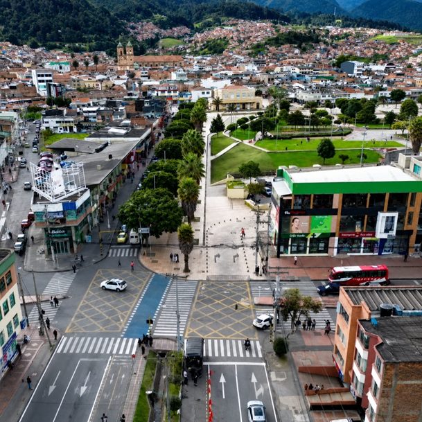 Zipaquirá modifica los sentidos viales en la calle 4 y la avenida 15: así funcionará la movilidad en el sector 2 Zipaquirá modifica los sentidos viales en la calle 4 y la avenida 15: así funcionará la movilidad en el sector 1