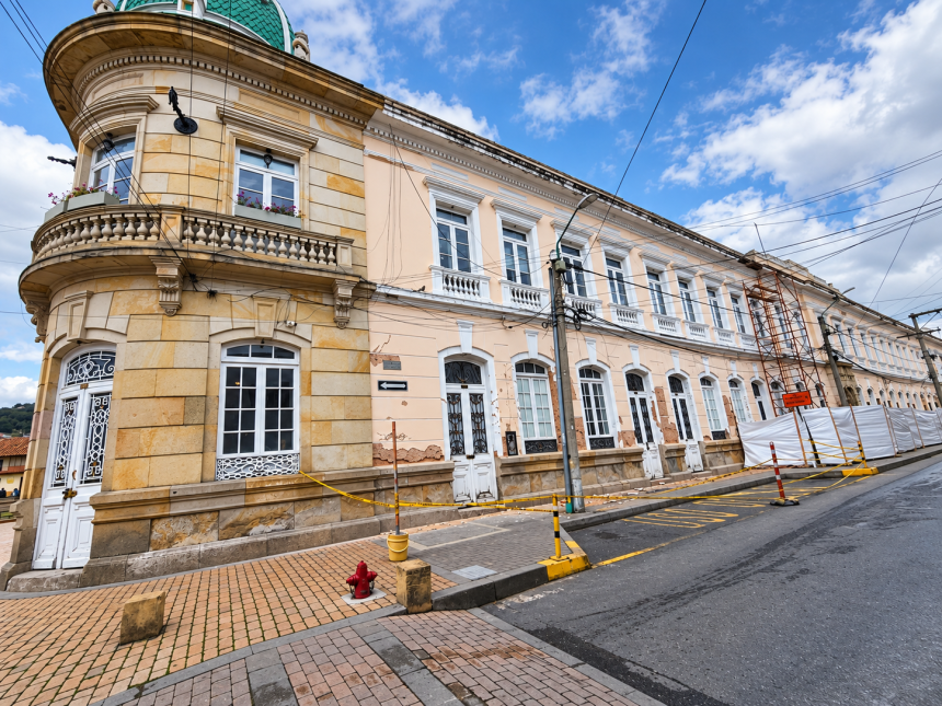 Avanza la recuperación de la Casa de Gobierno y el interior del Palacio Municipal en el centro histórico de Zipaquirá 69 Avanza la recuperación de la Casa de Gobierno y el interior del Palacio Municipal en el centro histórico de Zipaquirá 68