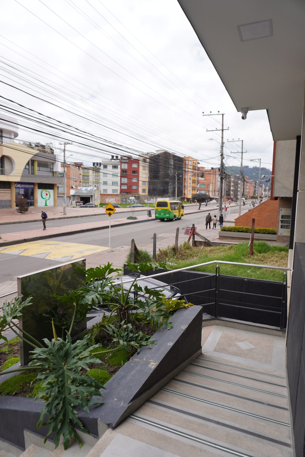Edificio Vértice, sobre la avenida principal de Zipaquirá, ofrece apartamentos con terraza de 360 grados y locales comerciales en arriendo 3