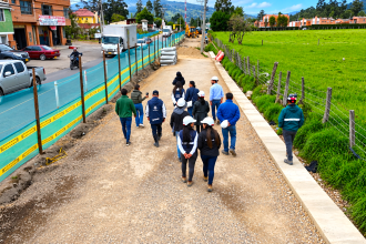 “Esto no puede seguir así”: alcalde de Zipaquirá cuestionó avance de ciclorruta hacia Barandillas y San Miguel 12