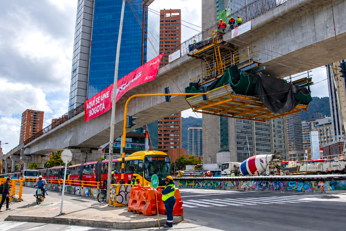 Metro de Bogotá llega al 82,33 % de avance: dos trenes ya recorren juntos sus 17 kilómetros de viaducto
