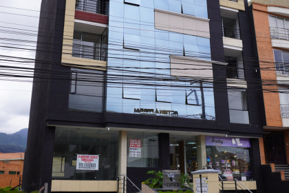 Edificio Vértice, sobre la avenida principal de Zipaquirá, ofrece apartamentos con terraza de 360 grados y locales comerciales en arriendo 21
