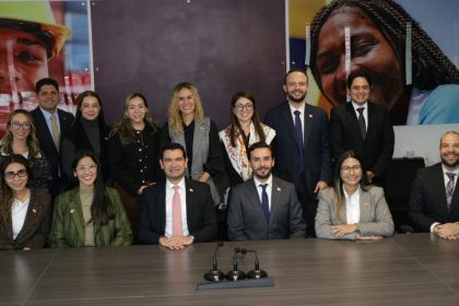 Gobierno, gremios y centrales obreras instalaron la mesa que antecederá la negociación del salario mínimo de 2027 18