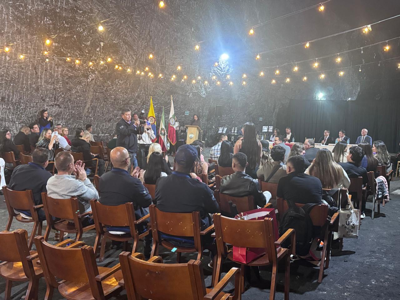Universidad Colegio Mayor de Cundinamarca abre inscripciones para estudiar Derecho en Zipaquirá, con matrícula gratuita 5