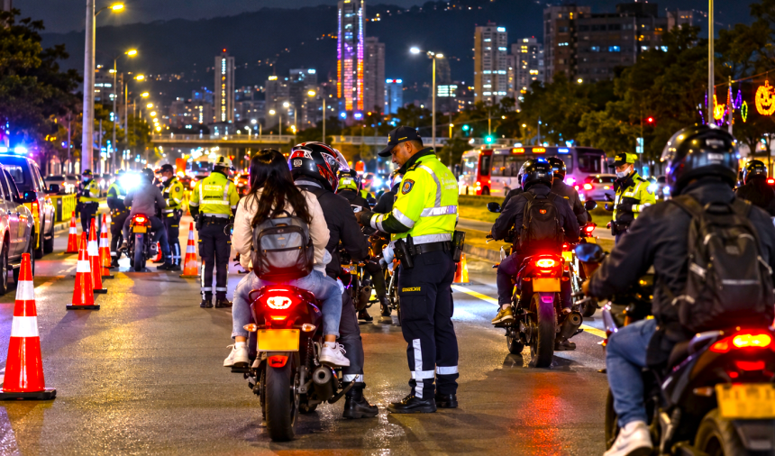 Restricción de motos en Bogotá del 29 de octubre al 3 de noviembre: horarios, vías y excepciones