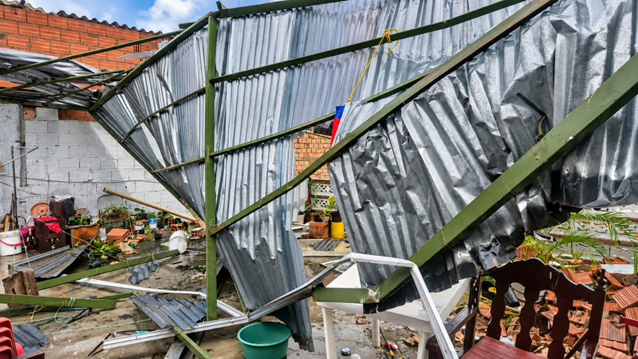 Fuerte vendaval en Funza dejó daños en viviendas y edificaciones; Cota y Lenguazaque también reportan emergencias 2 Fuerte vendaval en Funza dejó daños en viviendas y edificaciones; Cota y Lenguazaque también reportan emergencias 1