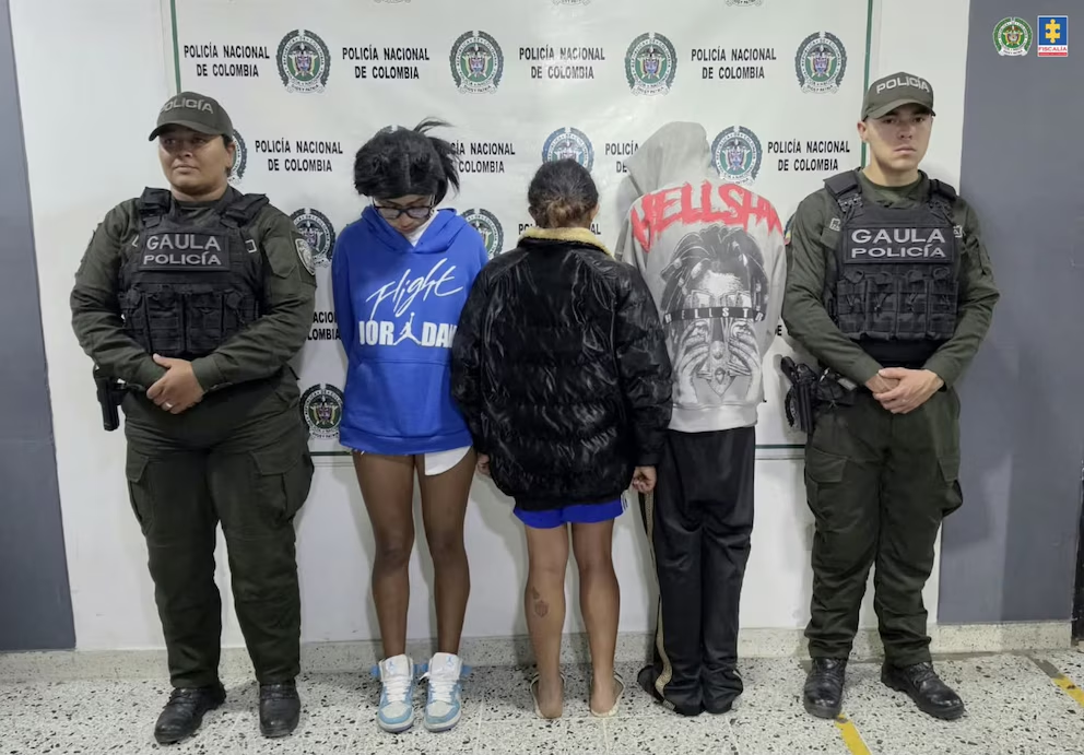 Una mujer y dos menores de 16 años, procesados por extorsionar a 20 conductores de transporte público en Cundinamarca 12